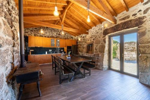 Casa Da Capela - House With Three Rooms And Infinity Pool