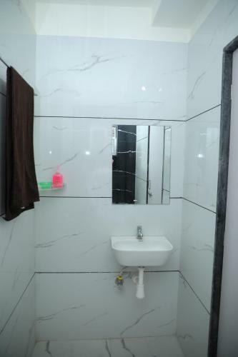 Hotel Bharat Residency, Satara