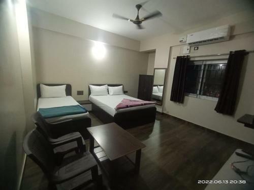 Hotel Honnasiri Residency
