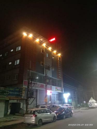 Hotel Honnasiri Residency