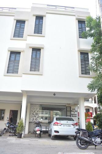 Hostal Hotel Sai Sunandan