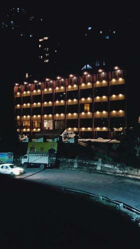 Hotel Dee Park