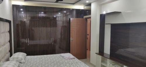1 Br Luxury Room In Condo