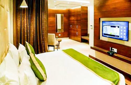 Hotel Delux Plaza By Wb Inn