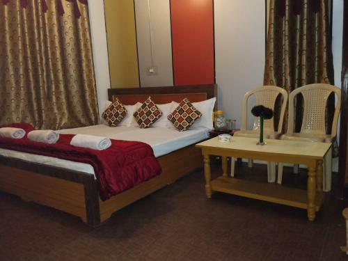 Hotel Qadir Residency Srinagar