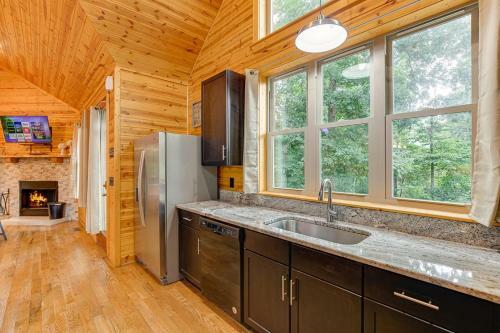 Villa Perfect Couples Cabin W 2 Person Spa Bath