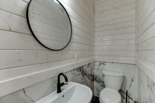 Villa Modern 2 Level Super Luxury Couples Spa Cabin
