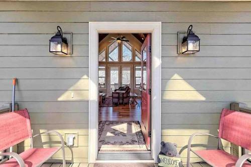 View-a-licious Mountain Retreat!