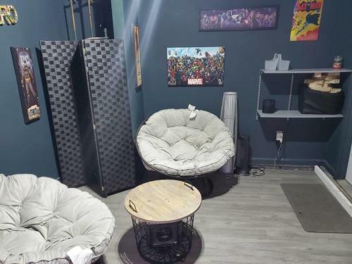 Hostal Spacious Room Can Host Multi-guests Near Atl