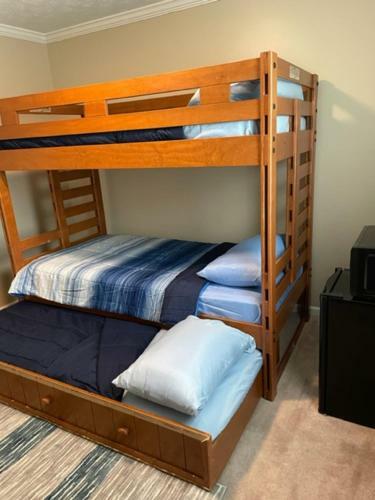 Hostal Jenkins Sisters Promising Center Llc