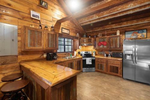 Hideaway Lodge