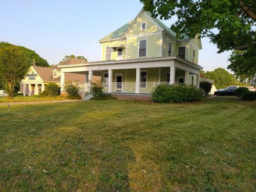 Southern Luxury 8 Bedroom House!!!!i