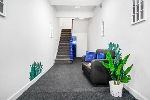 Sunshine Serviced Apartments By Prime Stay