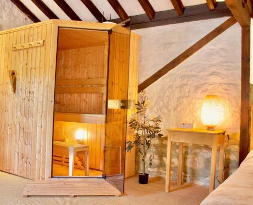 Tudor Lodge