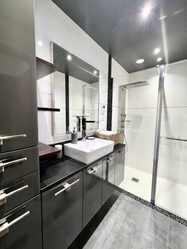 Apartamento Pieds Dans L'eau, Tiuccia, Appartement 2-4 Pers