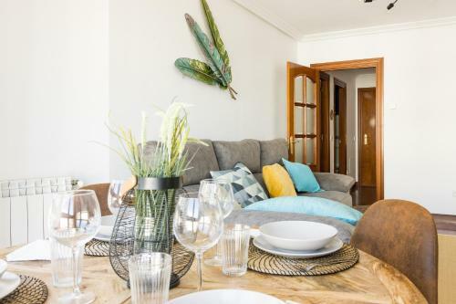 Playa de Poniente, Apartamento Con Vistas Al Mar