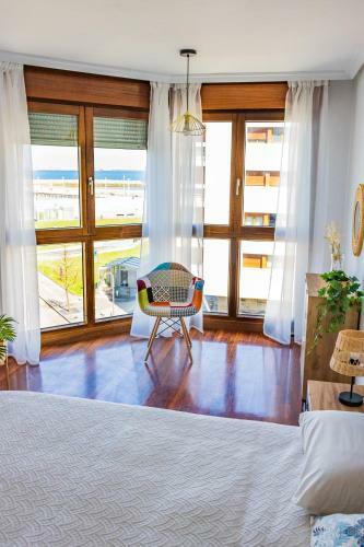 Playa de Poniente, Apartamento Con Vistas Al Mar