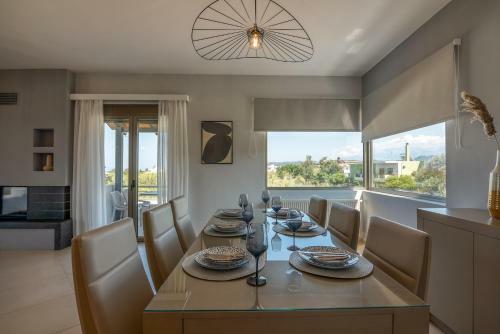 Quiet Villa Aviana,garden, Heated Pool,bbq,jacuzzi