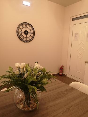 Sunny Holidays Apartment