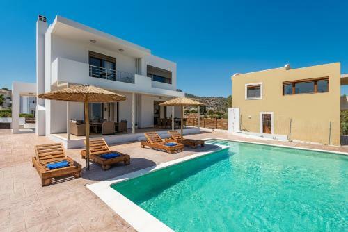 Acro Villa