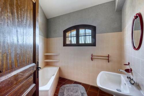 Charmante Villa Proven�ale Avec Piscine