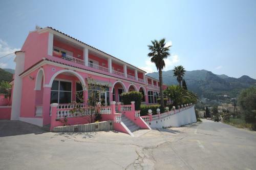 Hotel Pink Palace