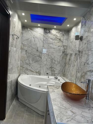 Apartamento ????????? Luxury Suite By Makhome