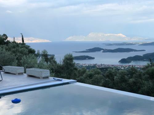 Villa El Aquila - The Complete Residence