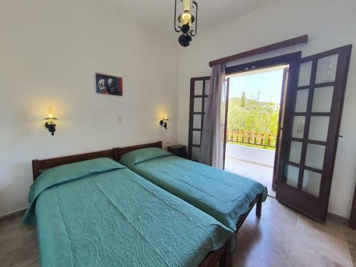Karavostasi Cozy Apartments