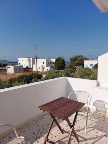 Androshouses - Agios Petros Beach Apartments