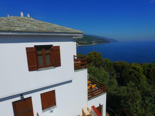 Hostal Maistros Studios