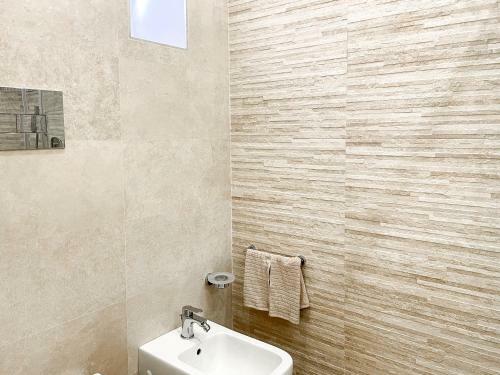 Bianco Apartment