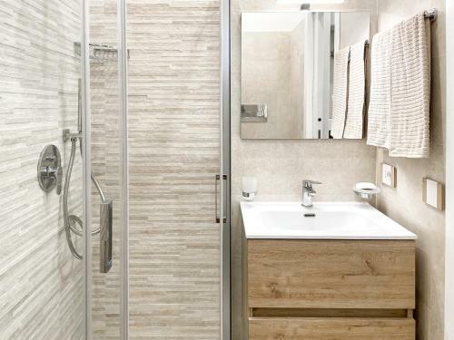 Bianco Apartment