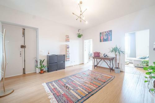 Bright Apartment A Few Steps From Via Garibaldi