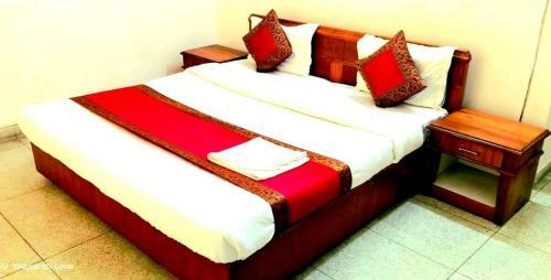 Shri Kunj Hotel And Home Stay