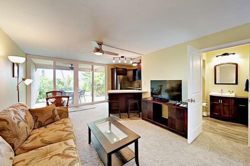 Hale Ono Loa Condo