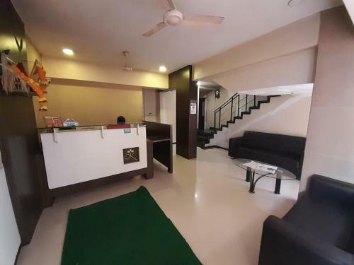 Hotel Kuber By Wb Inn