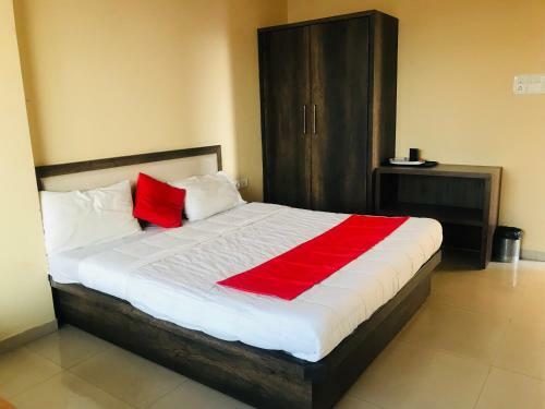 Hotel Staymaker Prakash International