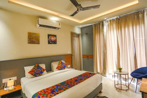Hotel Fabexpress Aroma Corporate Suites