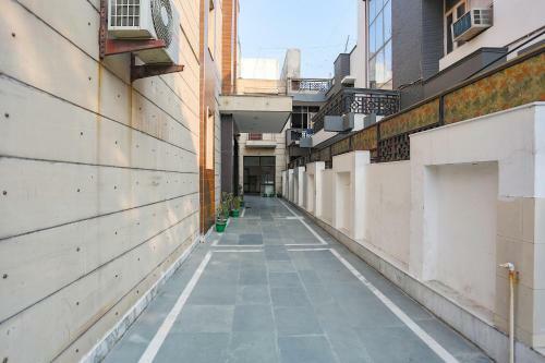 Fabhotel Grand Palace