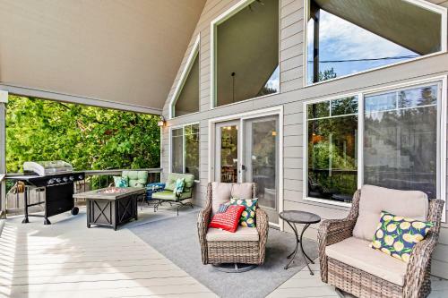 Garfield Bay View Home