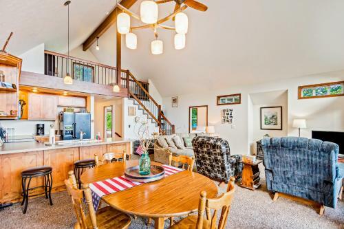 Garfield Bay View Home