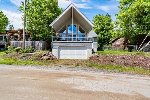 Garfield Bay View Home