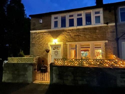 Cute And Cosy 2 Bed Cottage