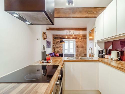 Up-top Cottage