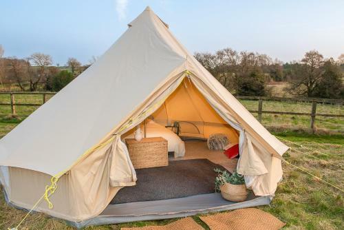 Diy Glamping - Beautifully Designed Bell Tents Within The Peak District