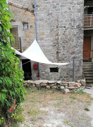 Maison Atypique Tr�s Proche Rivi�res
