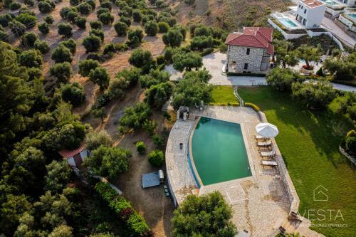 Infinity Blue, Luxury Villa With Private Pool, Sea Views