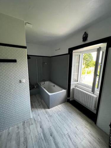 Bed & Breakfast Chambres D'h�tes Dans Maison de Ma�tre