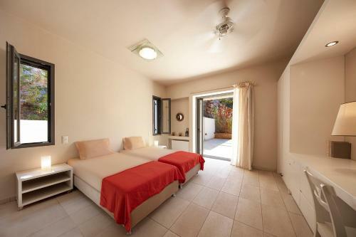 Crystal View Villa By Unique Villas Collection